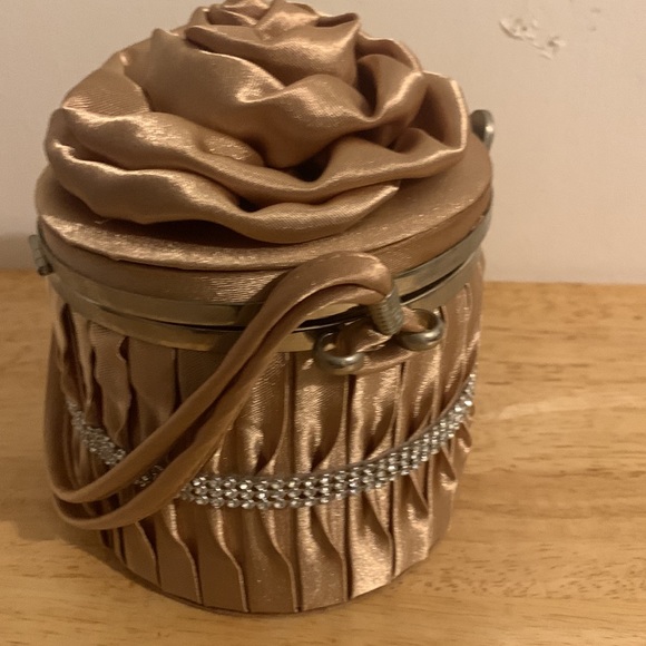 Purse - Picture 5 of 10